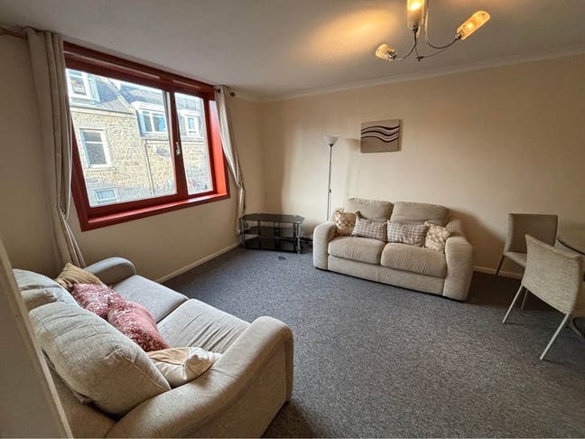 1 Double Bedroom in City Centre 2 Bed Flat  Main Photo