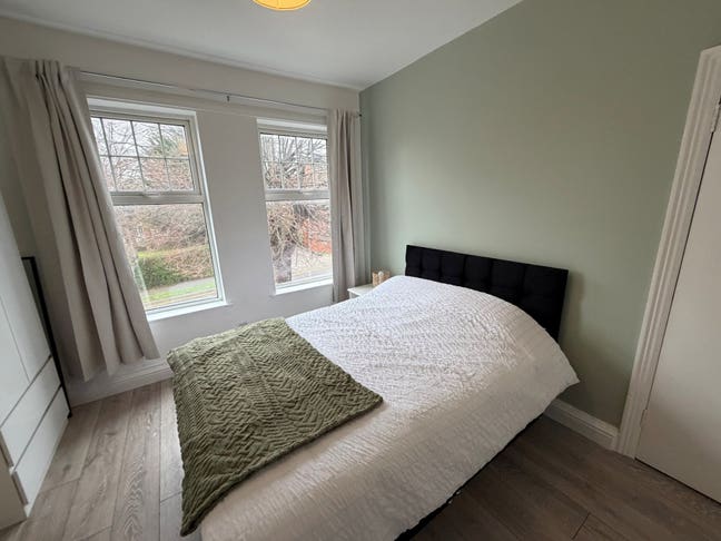 Modern Double Room | &pound;580-&pound;650 pcm | Available Now Main Photo