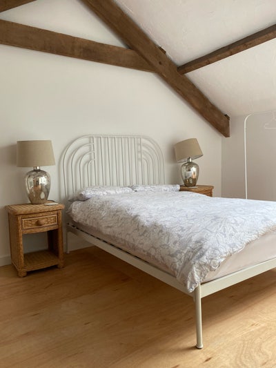 Large furnished room  Main Photo