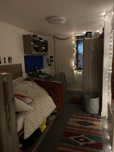 En suite cosy flat Main Photo