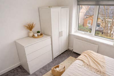 🌟Close To Town Centre - En-suite room  Main Photo