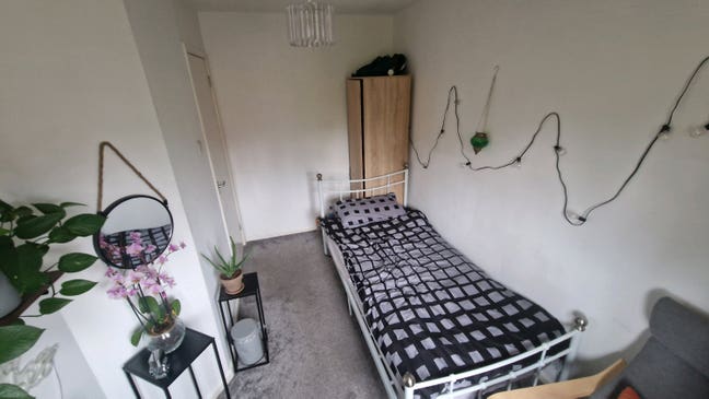 Single bedroom in terraced house Hulme Main Photo