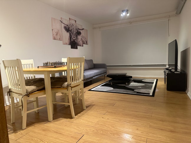 2 bedroom flat in glasgow city Center Main Photo