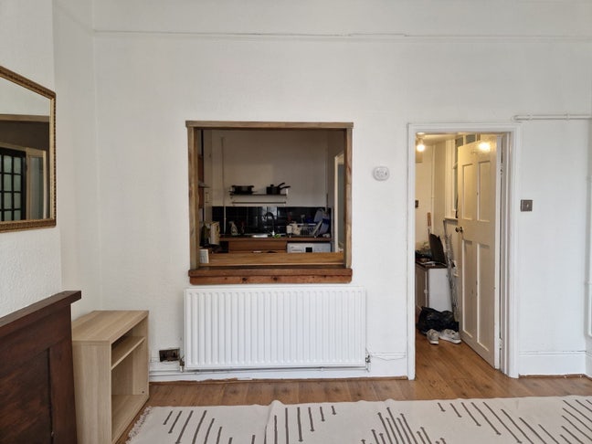 Delightful 2 bed in central Brixton Main Photo