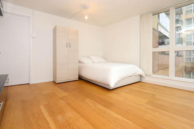 Canada water - 4 Rooms - Book them Now!!!! Main Photo