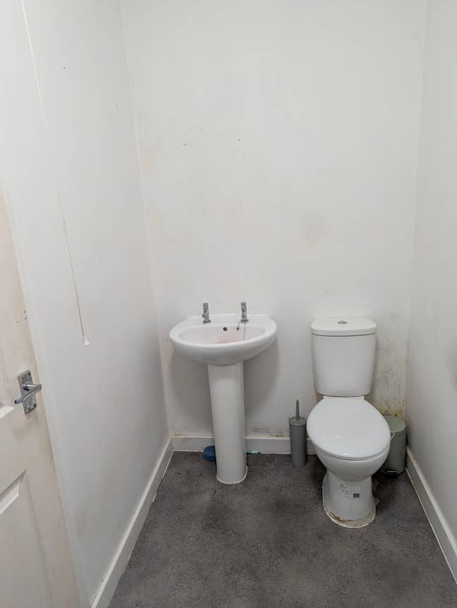 Large ensuite room Main Photo