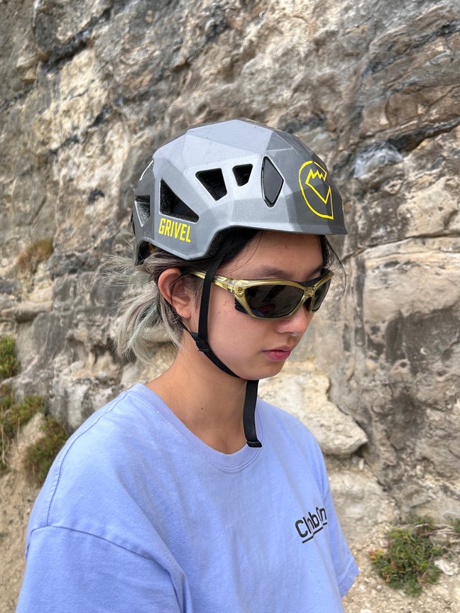 I am a female director aged 25. I am looking ... Main Photo