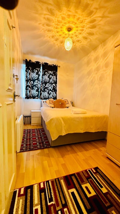 4Luxurious Double Rooms@E1 /Whitechapel  Main Photo