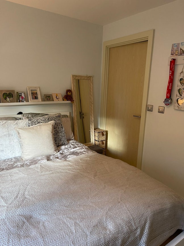 Flat mate needed  Main Photo