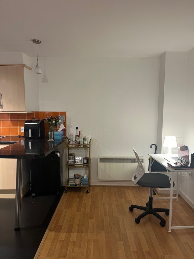 Flat available for rent (April - June)! Extend opt Main Photo