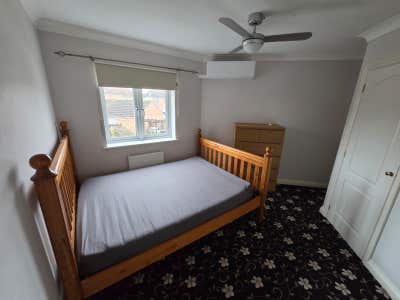 &pound;750 for Double room+en-suite+parking  Main Photo