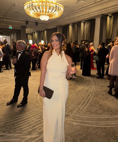 Professional room wanted Main Photo