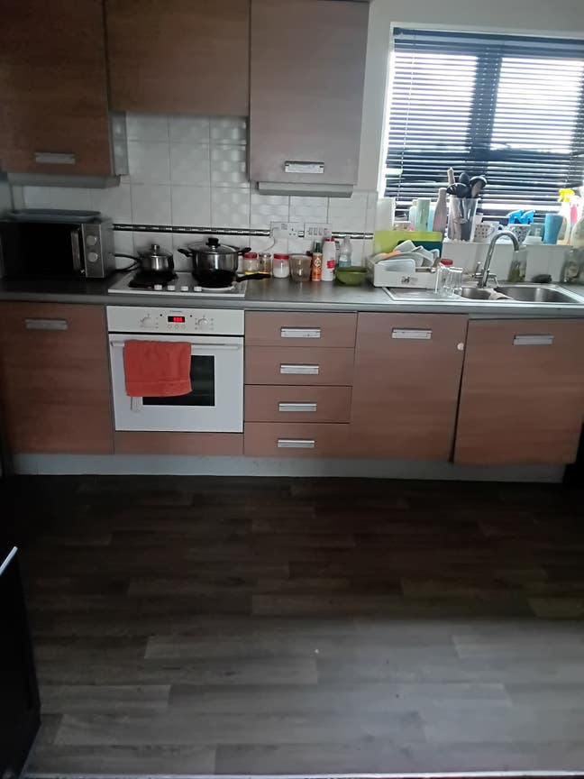 One furnished room available for rent in a flat.  Main Photo