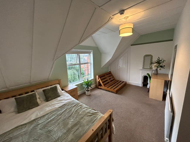 💥 Huge Double Room - Clarendon Park 💥 Main Photo