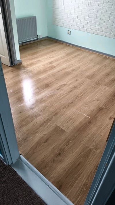 Double bedroom with seperate toilet Main Photo