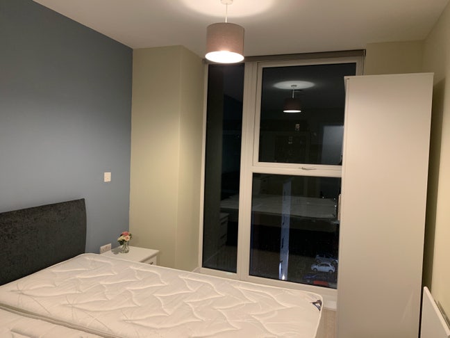 Short term let for 3 bed room Main Photo