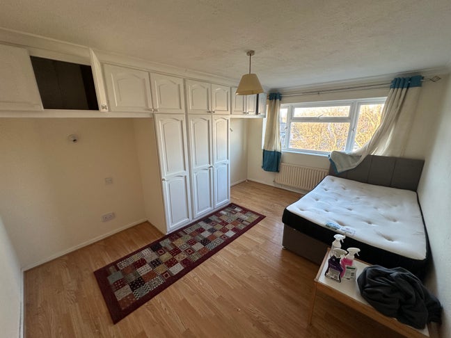 2 Rooms avaliable in Leytonstone Townhouse Main Photo