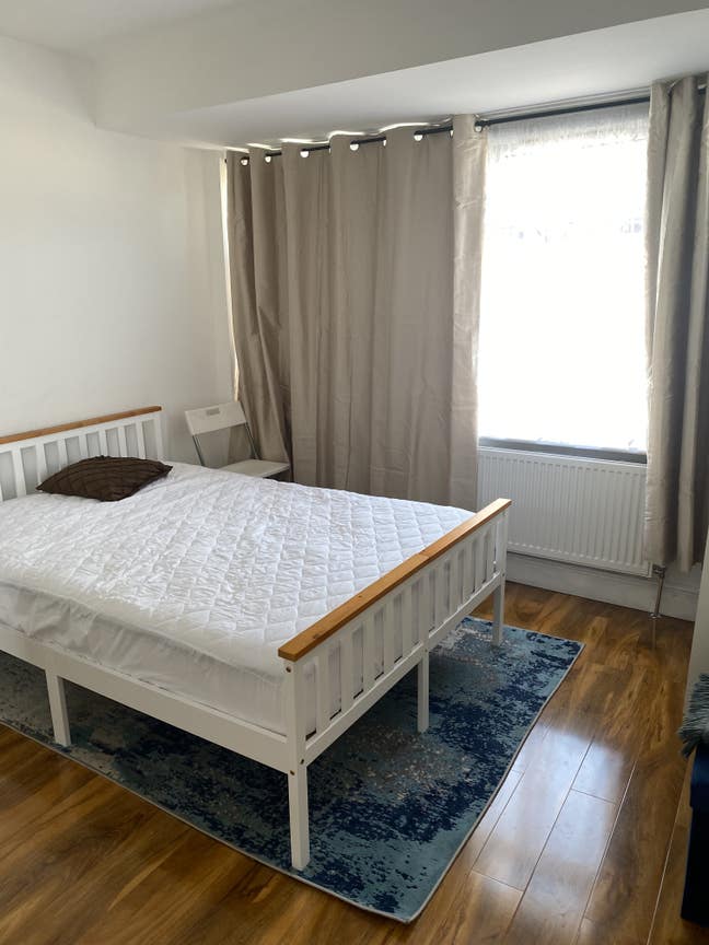 Master bedroom fully furnished  Main Photo