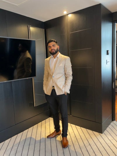 Professional & Very Clean Main Photo