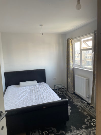 Spacious Furnished Double Room  (Charlton/Gre Main Photo