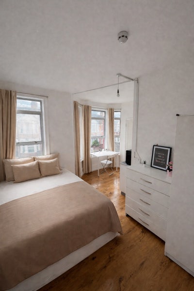 Cozy and Cheap Studio Flat, Ready to Move In Main Photo