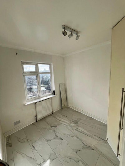 Double bedroom for female Main Photo