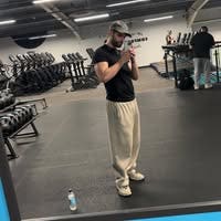 1Bed Flat/House Share? 24 M Main Photo