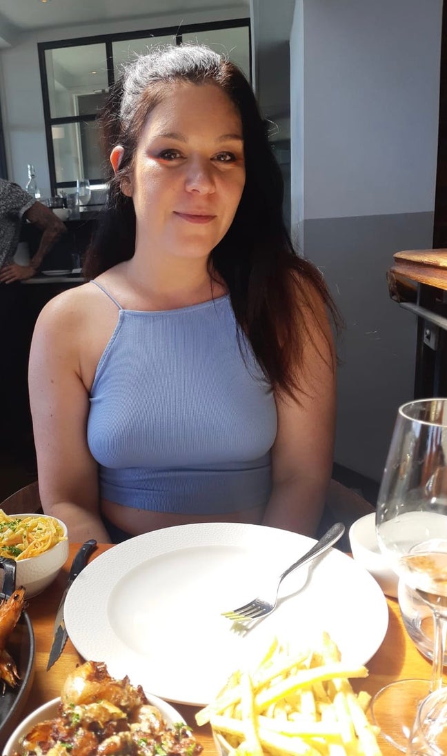 Looking for a welcoming home for me and my cats Main Photo