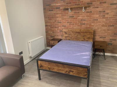 Studio Flat available on Pershore Rd Main Photo