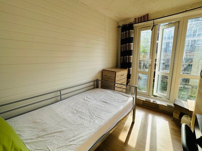 Single Room with garden Mile End/ Bow  Main Photo