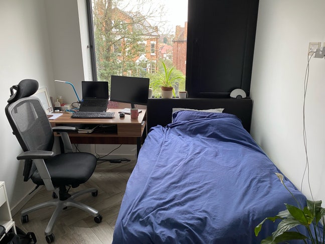 Nice room in a lovely flatshare Main Photo