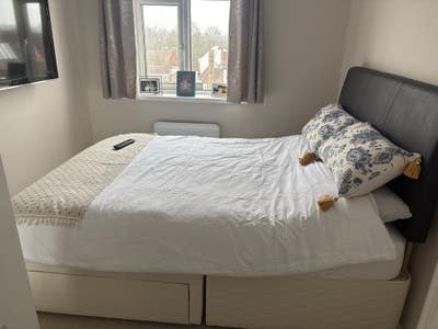 Double Room in central Beaconsfield Main Photo