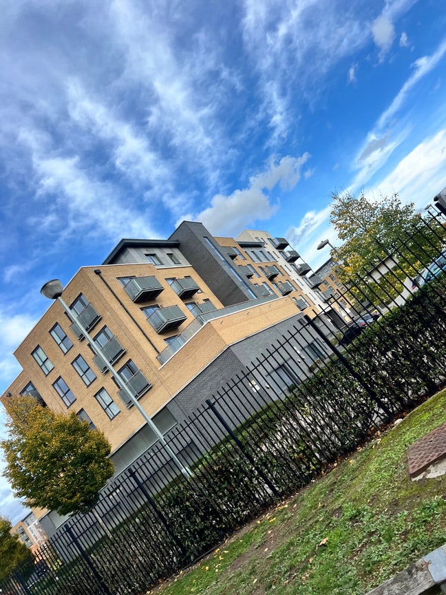 Room for rent  Main Photo