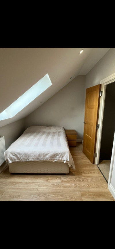 Double Room Available In Friendly 3 Bed Flat Main Photo