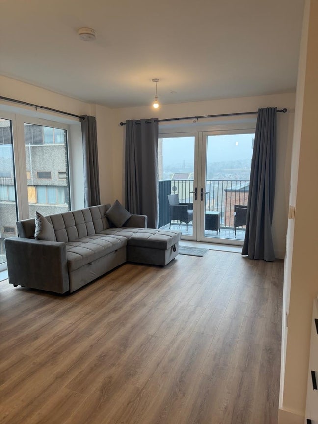 Bright balcony Room available in 2bhk flat  Main Photo