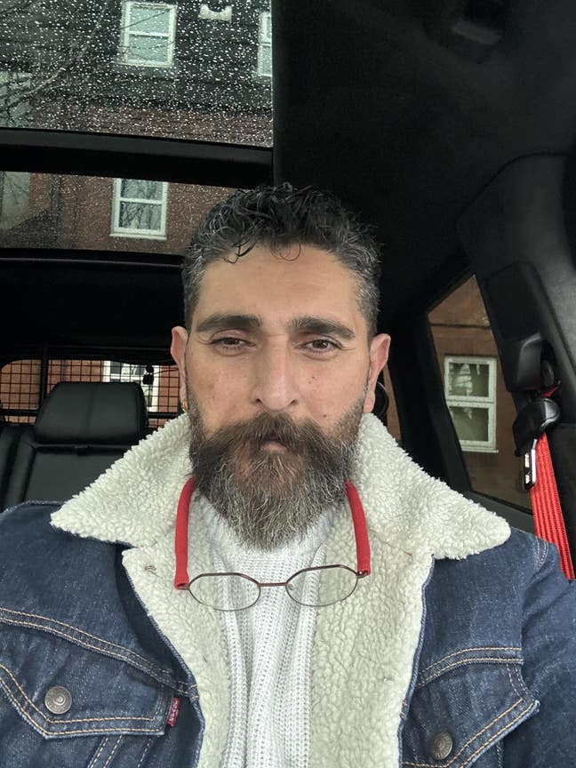 I am a male aged 35. I am looking for a doubl... Main Photo