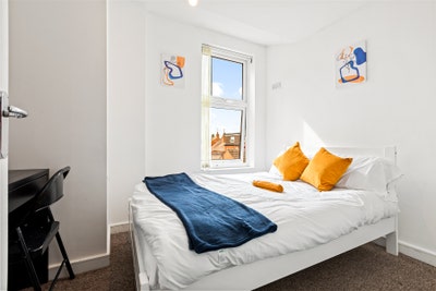 Double Ensuite | Bills inc | Quiet CV1 House Main Photo