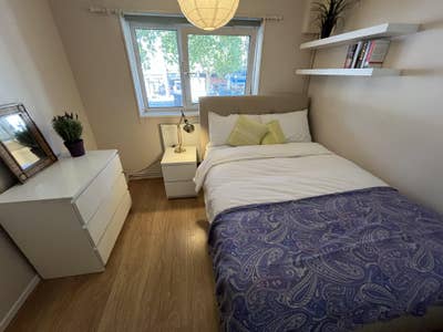 Bright double room in Hampstead — bills Included  Main Photo