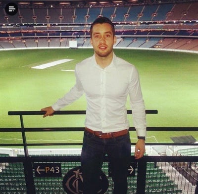 I’m a professional male aged 39 and looking... Main Photo