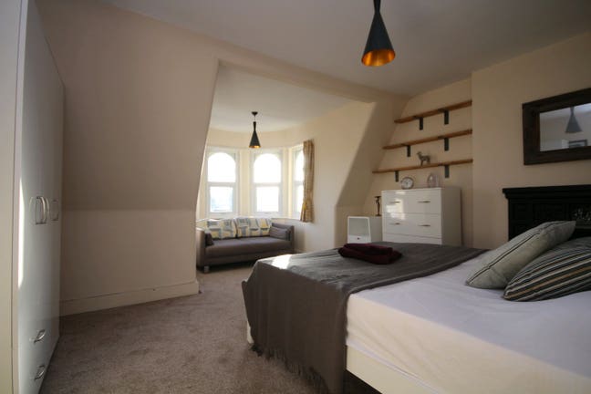 🏡Superb Double & Ensuite Available!! Be Quick!W5✨ Main Photo