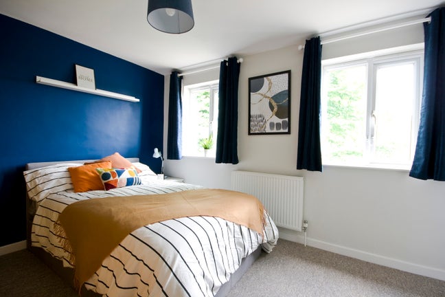 Deluxe, Double Bedroom with Ensuite Main Photo