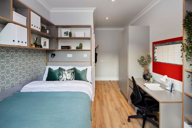 Urbanest Victoria Main Photo