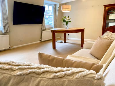 2 Stunning Rooms in the Heart of Marylebone Main Photo