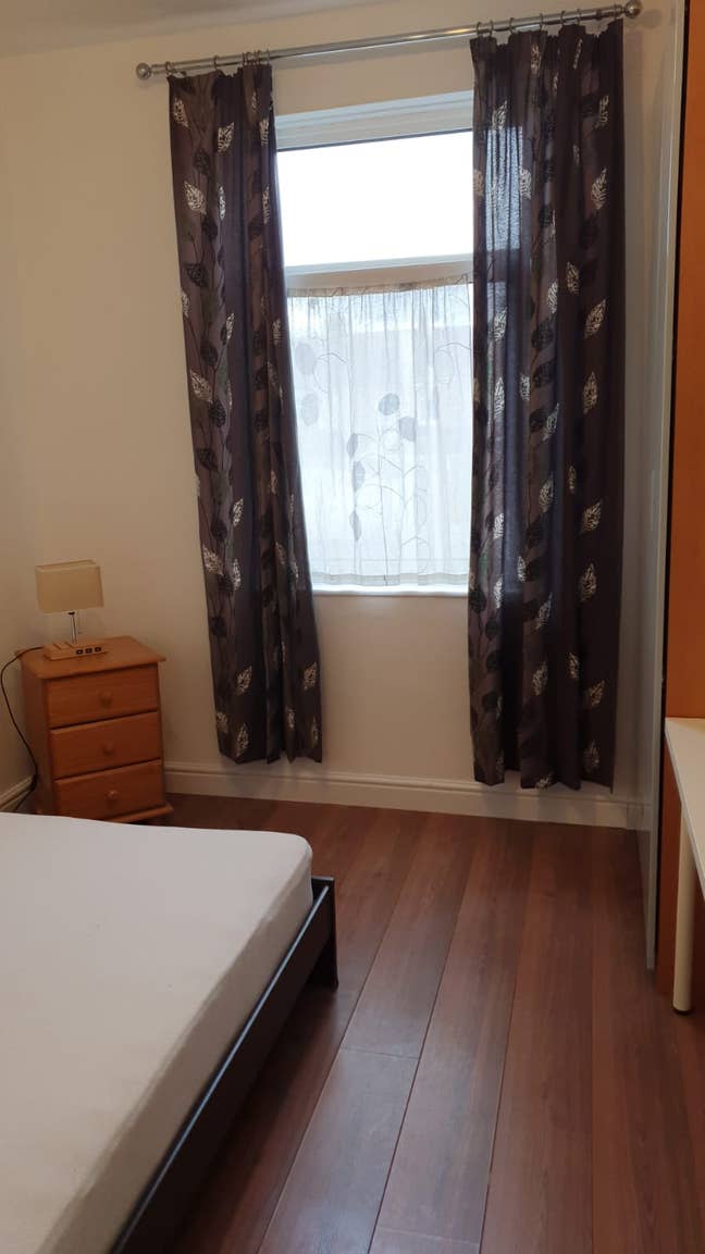 Double quiet room for  professionals  Main Photo