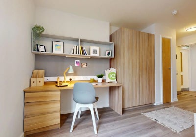 IQ sterling Court - Quiet Studio Sublet Main Photo