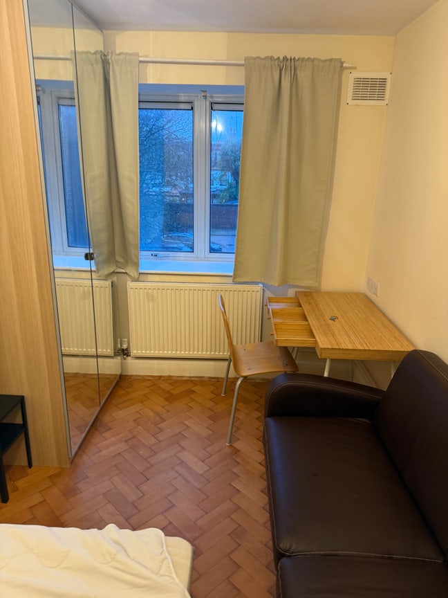 2 Double Rooms All Bills Included – Child‘s Hill Main Photo