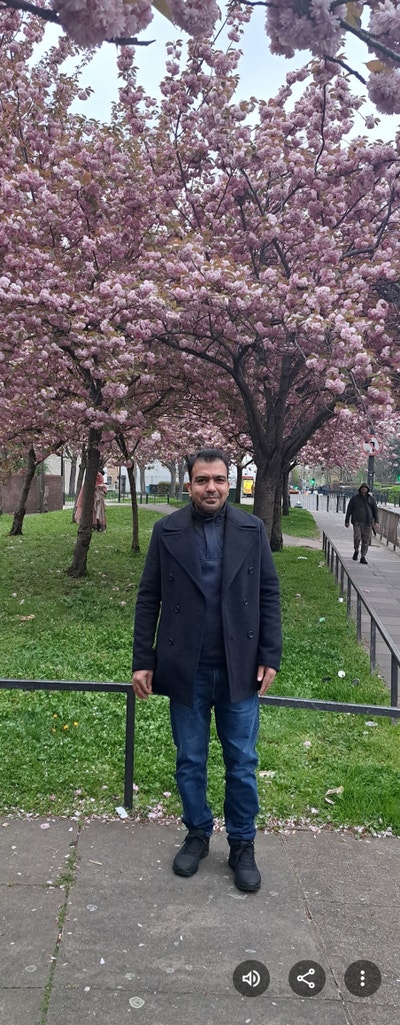 49 year old Male seeks a single or double room Main Photo