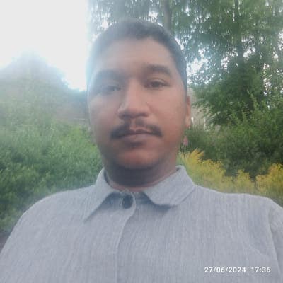 A room for rent in Rosemount  Main Photo