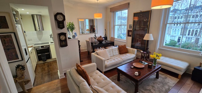 Fabulous Bright Home Main Photo