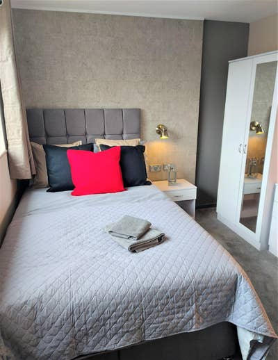 Ensuite Studio Room With Smart Tv Near Qeh Main Photo